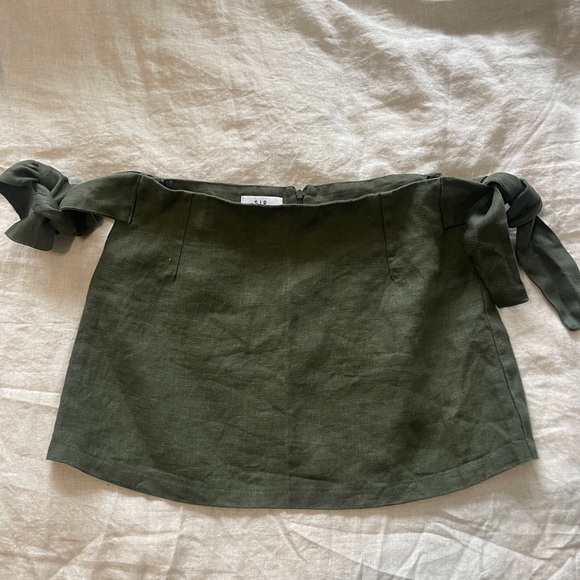 SIR the label off shoulder top - Picture 3 of 7